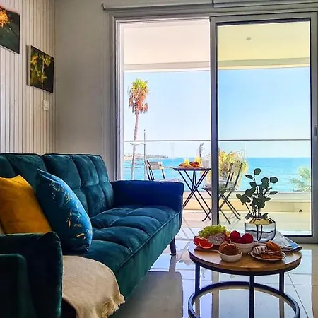 Phaedrus Living: Seaview Emerald Flat Lighthouse 48 Paphos Exterior photo